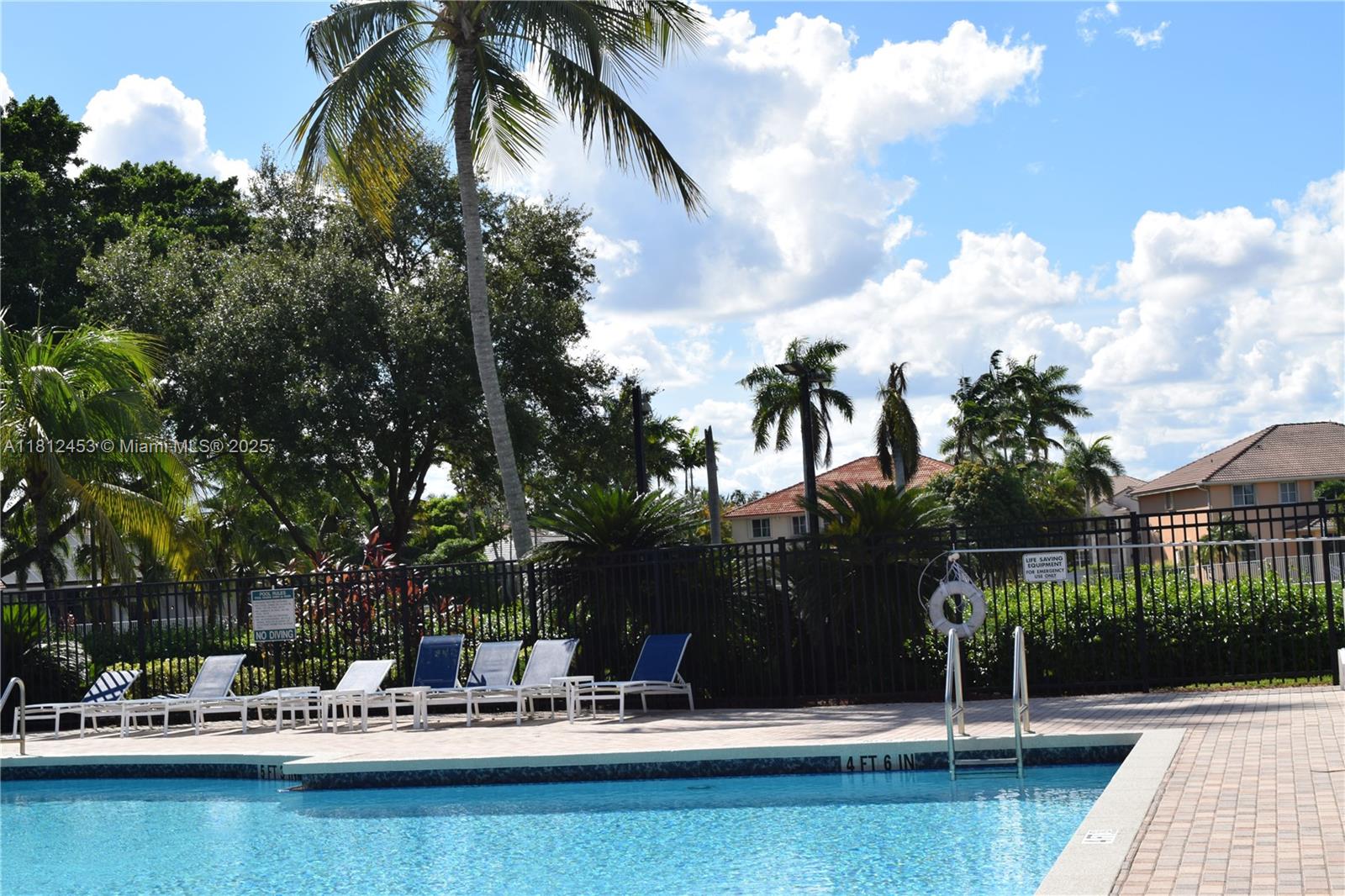 SECTOR 3 - PARCELS H I J - Residential Lease