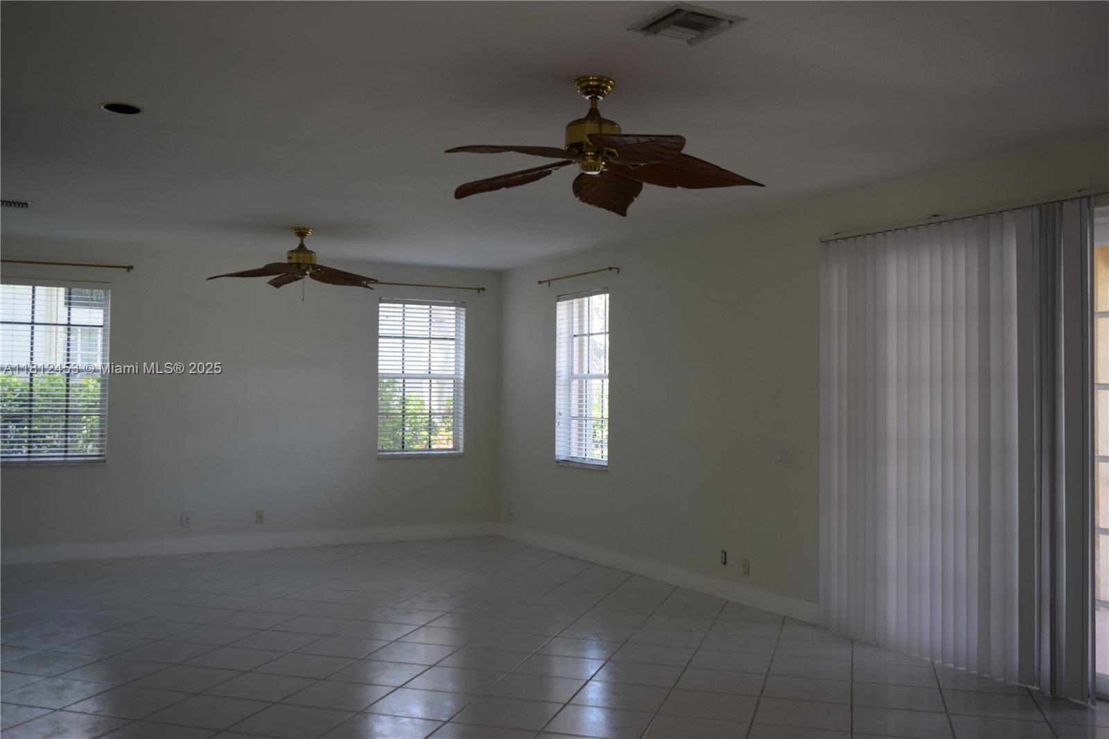 SECTOR 3 - PARCELS H I J - Residential Lease