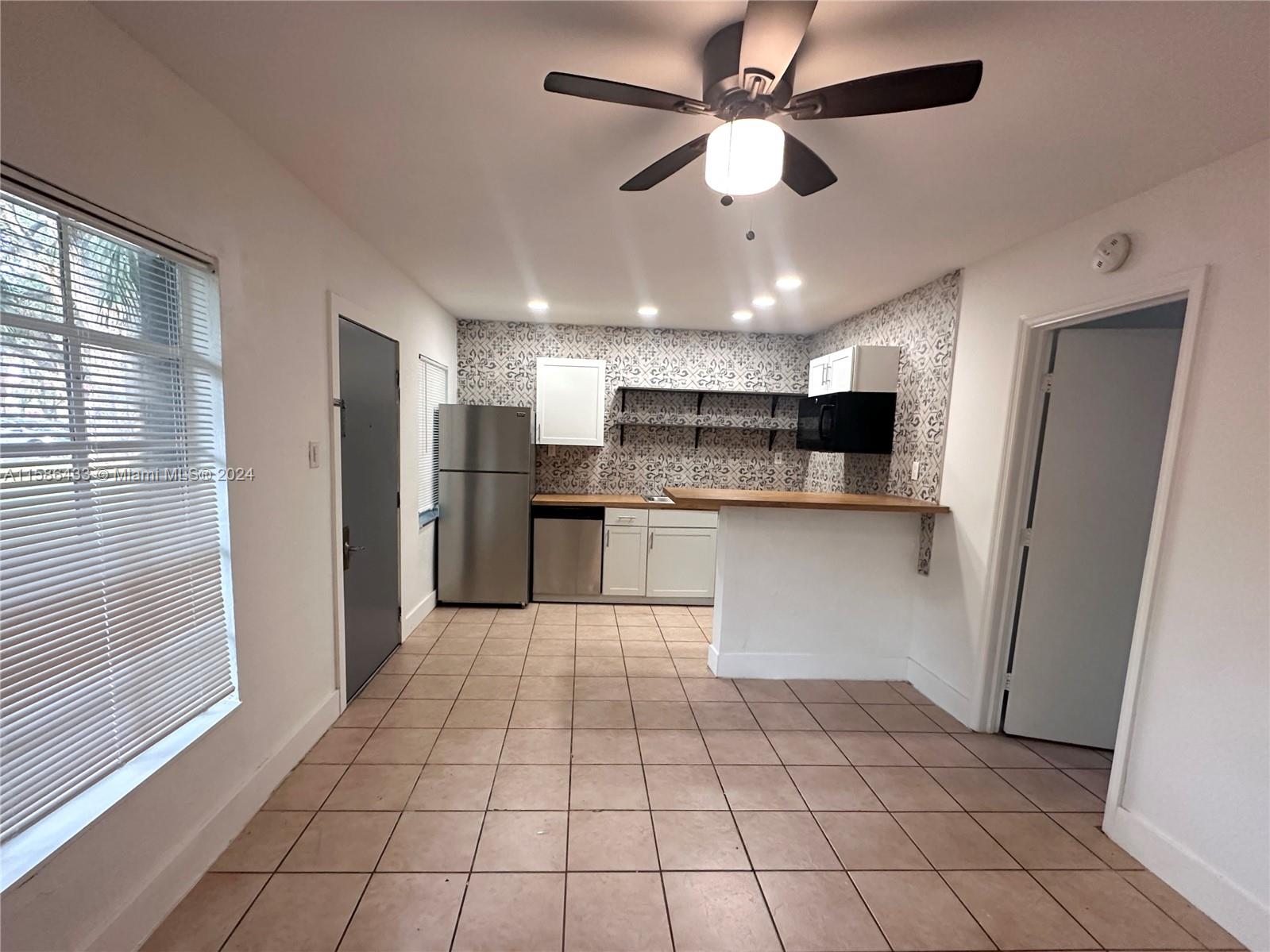 1430 Sw 27th St St 6A, Fort Lauderdale, Broward County, Florida - 1 Bedrooms  
1 Bathrooms - 