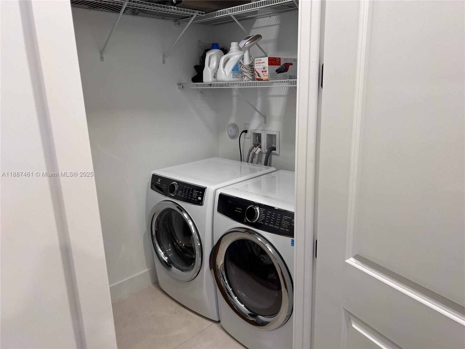 LEGACY GRAND - Residential