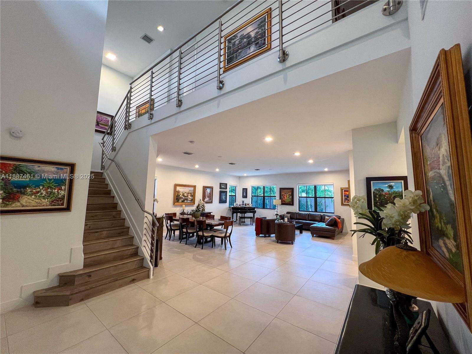 LEGACY GRAND - Residential