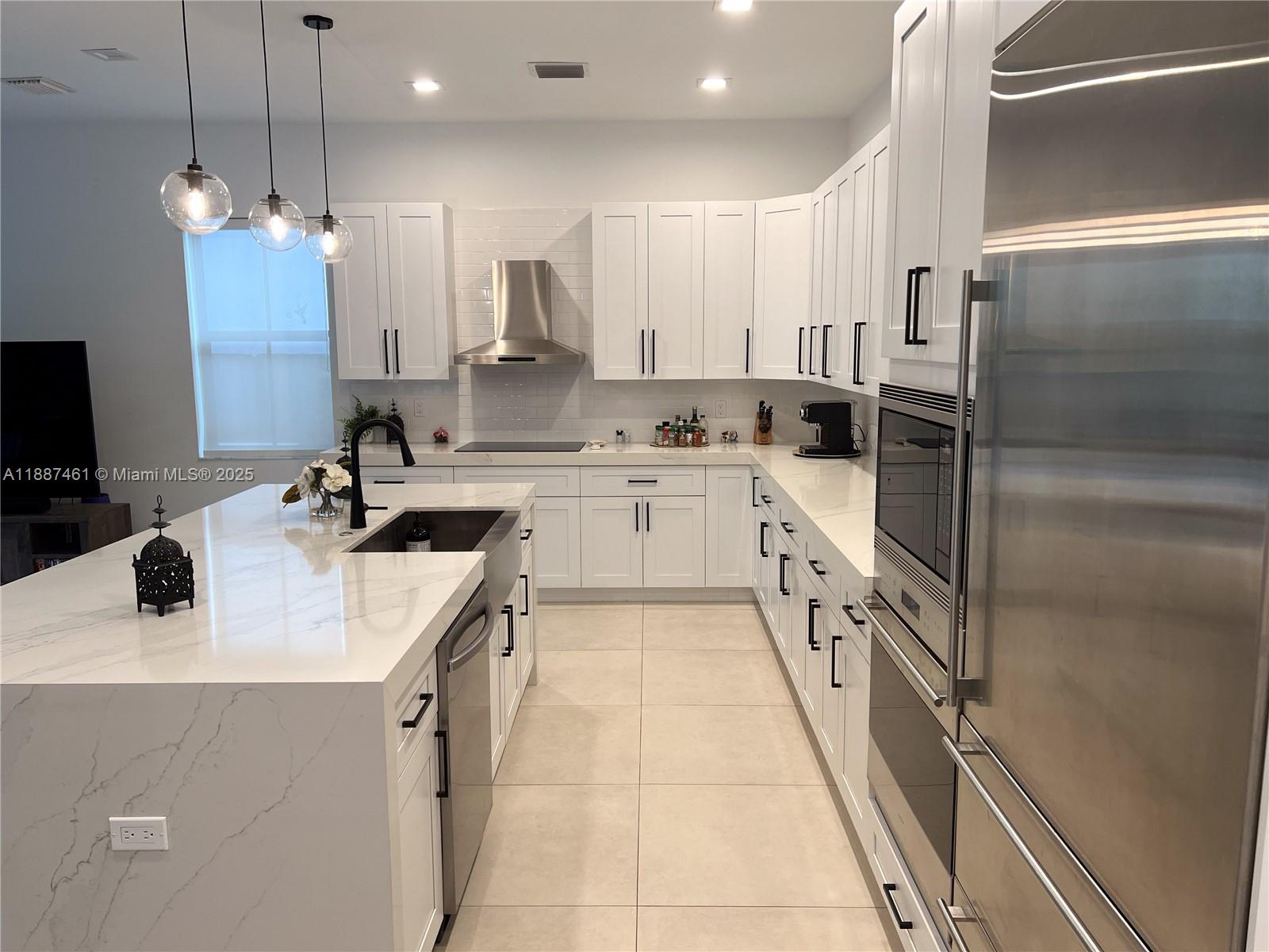 LEGACY GRAND - Residential