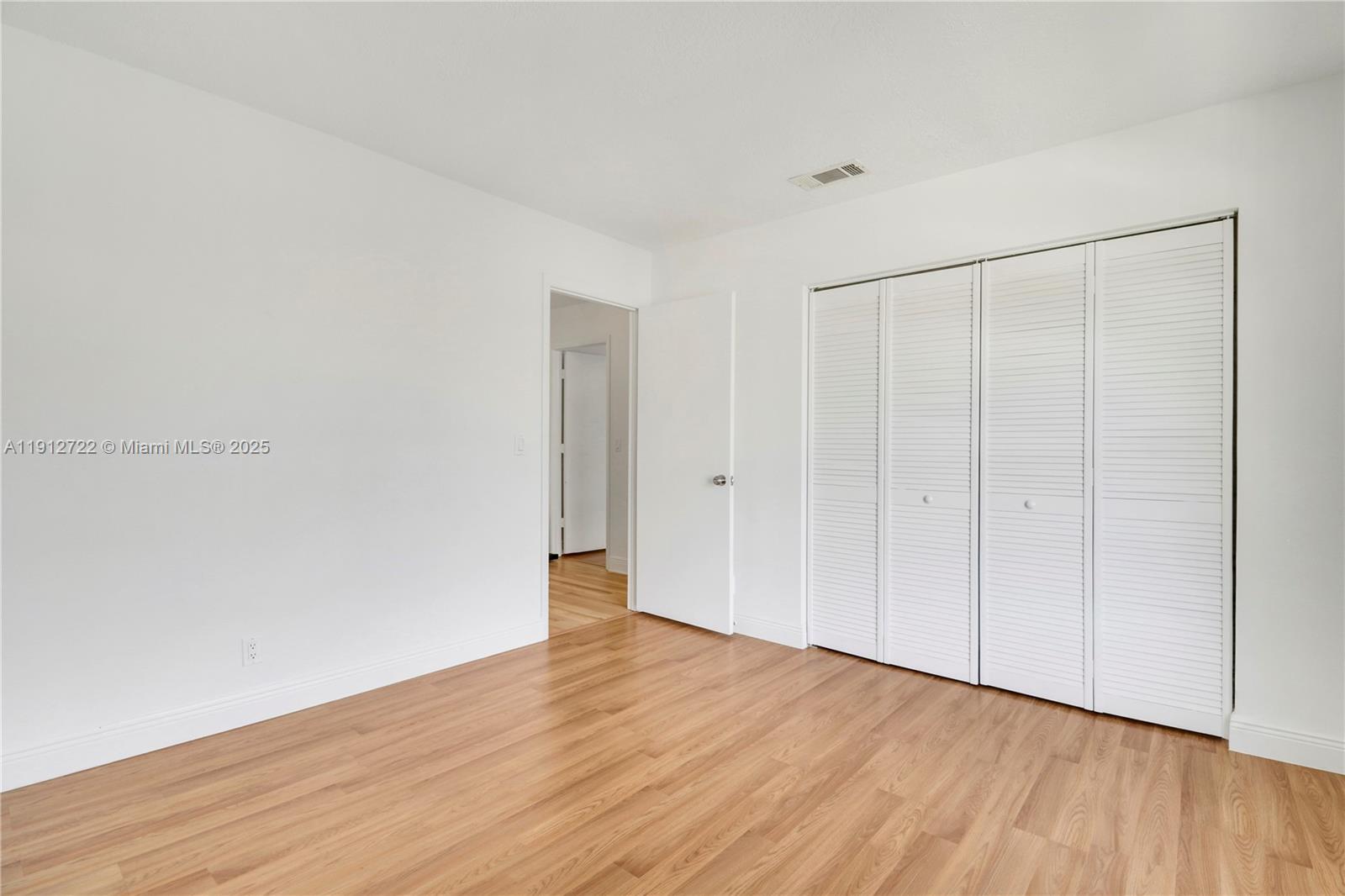 JUPITER VILLAGE TOWNHOMES - Residential