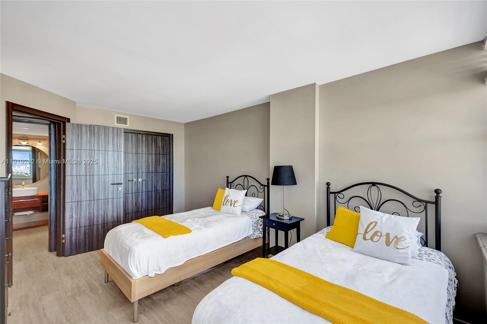 CATANIA CONDO - Residential