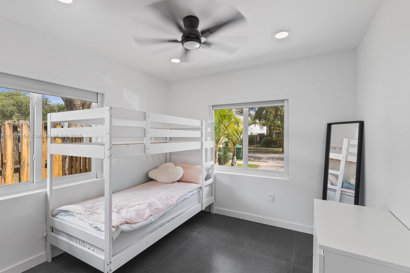 DORAL ISLES RIVIERA - Residential Lease