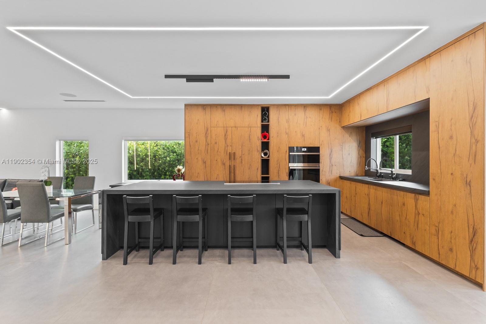 DORAL ISLES RIVIERA - Residential Lease