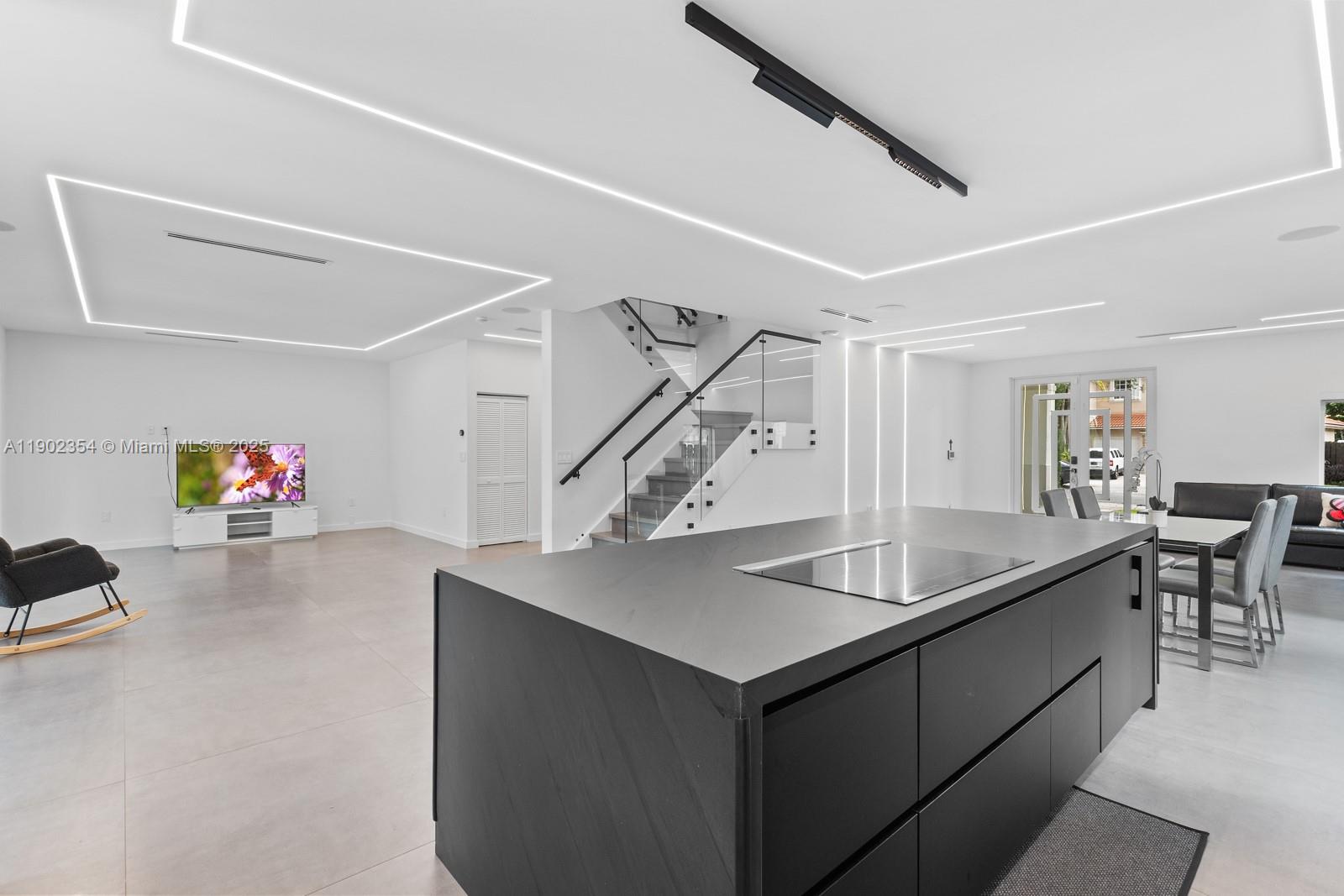 DORAL ISLES RIVIERA - Residential Lease