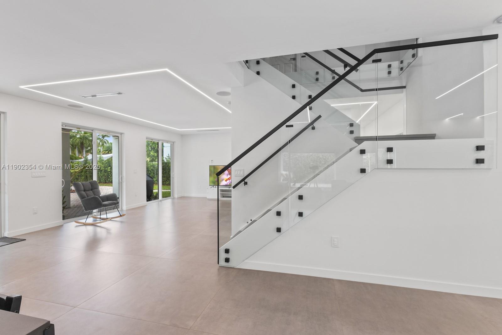 DORAL ISLES RIVIERA - Residential Lease