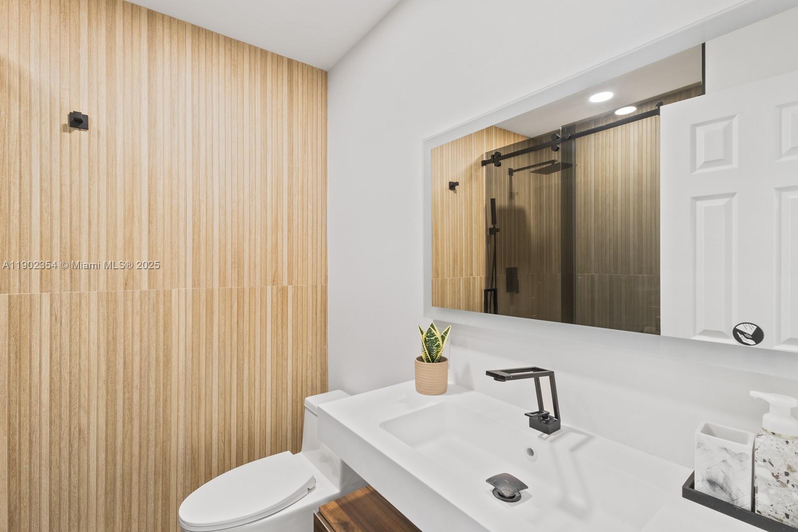 DORAL ISLES RIVIERA - Residential Lease