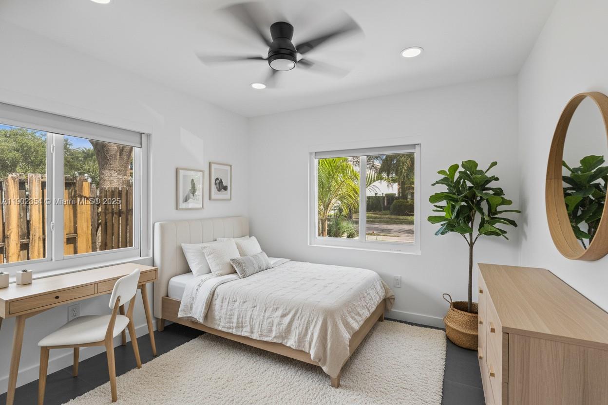 DORAL ISLES RIVIERA - Residential Lease