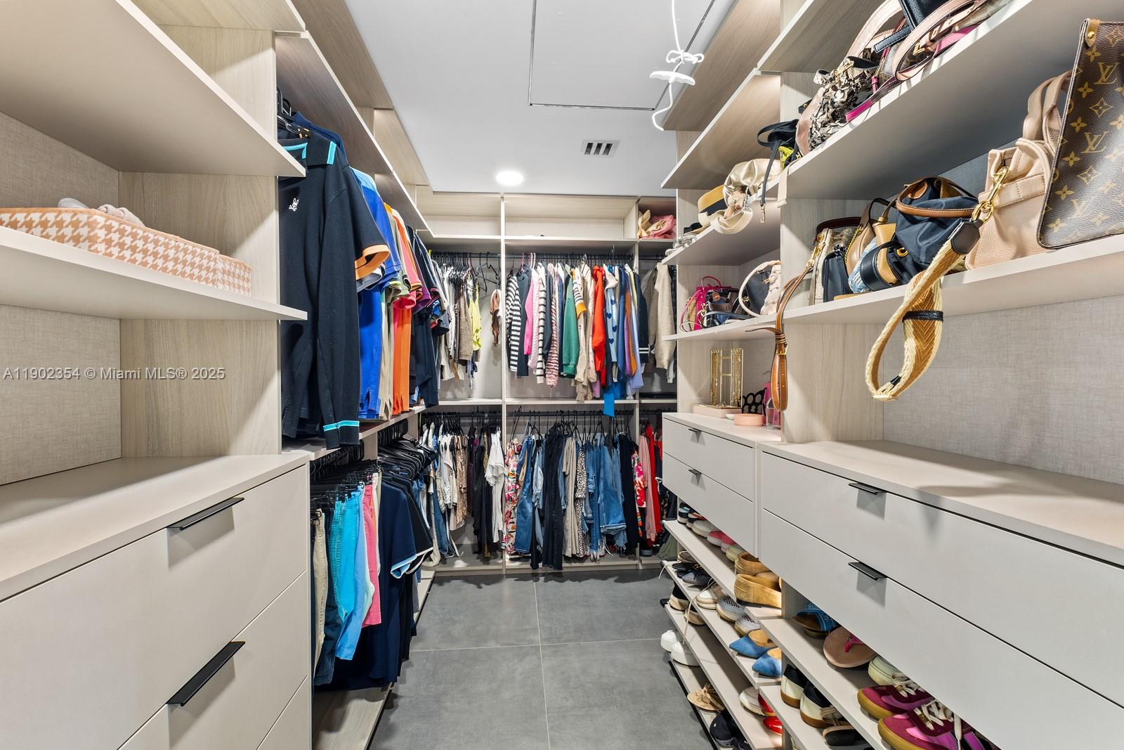 DORAL ISLES RIVIERA - Residential Lease