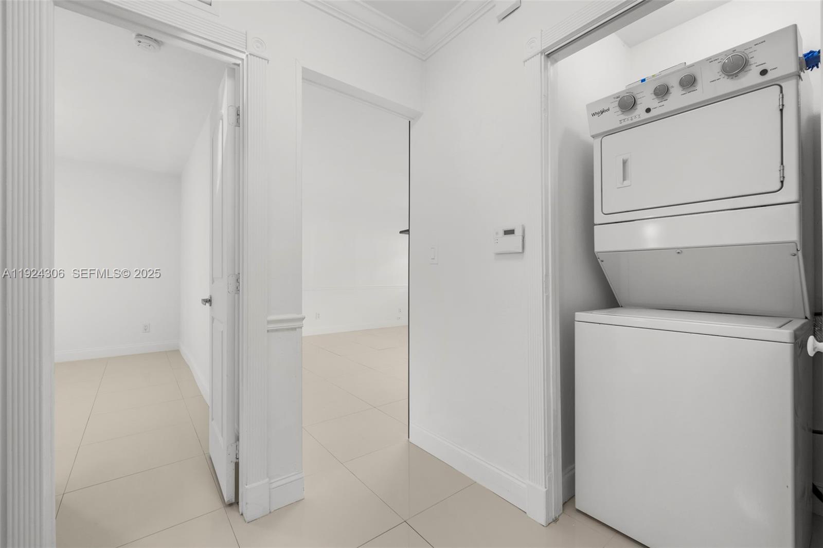 HOLLYWOOD SOUTH SIDE ADD - Residential Lease