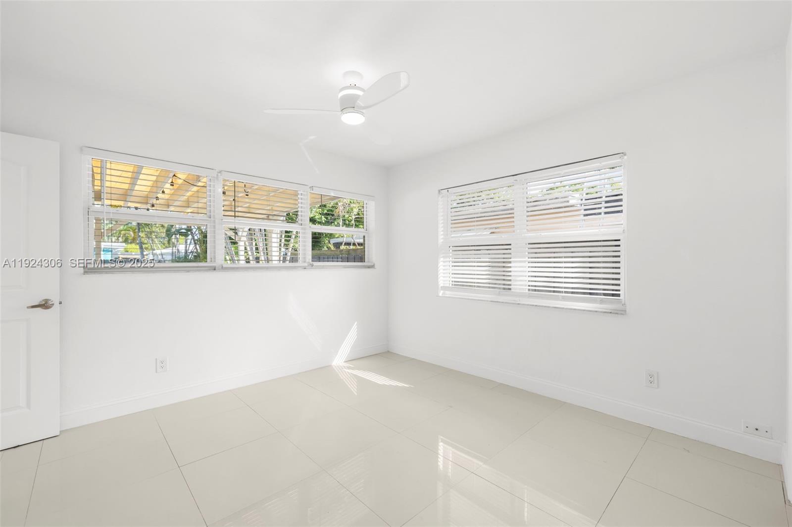 HOLLYWOOD SOUTH SIDE ADD - Residential Lease