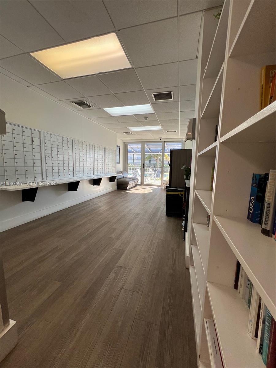 CLIPPER CONDO NO 1 - Residential