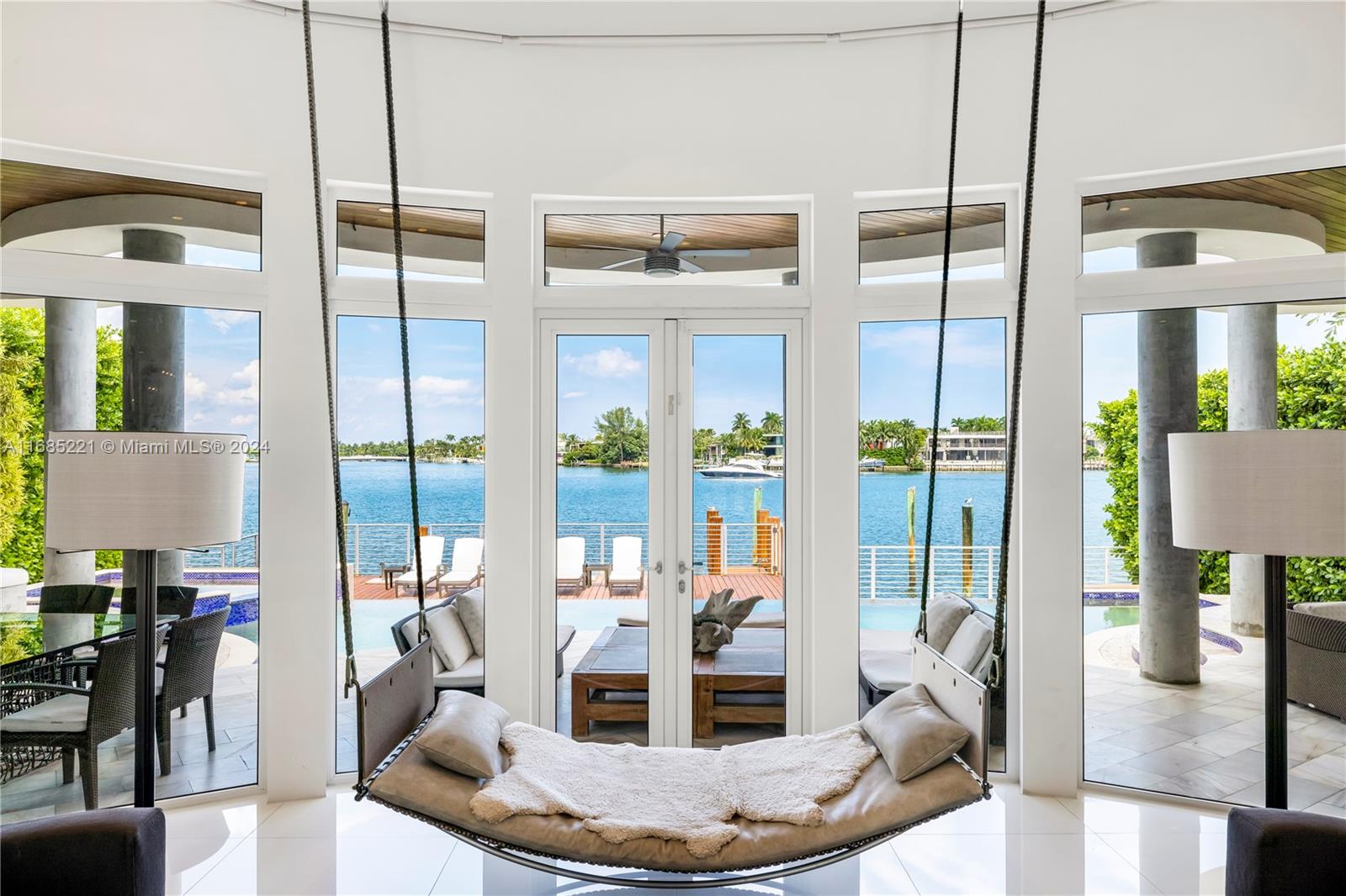 HIBISCUS ISLAND - Residential