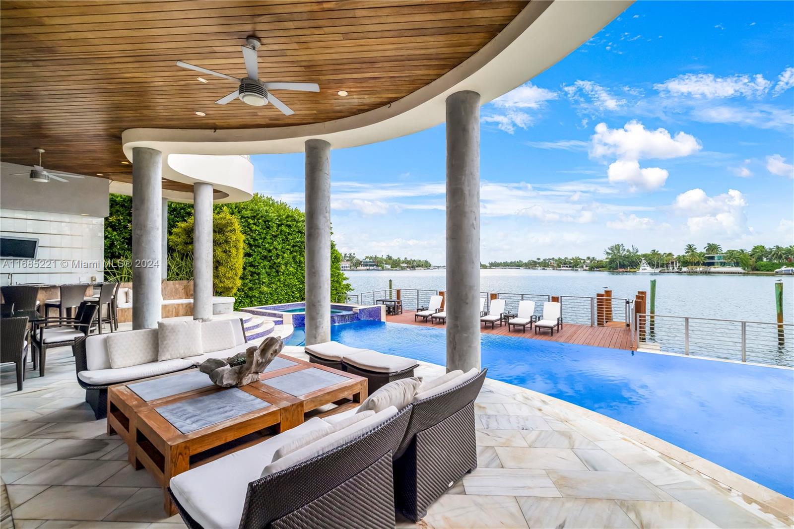 HIBISCUS ISLAND - Residential