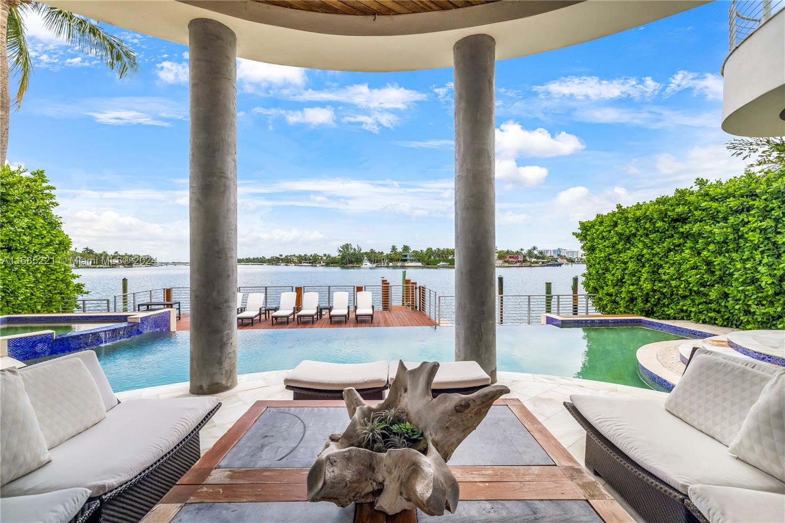 HIBISCUS ISLAND - Residential
