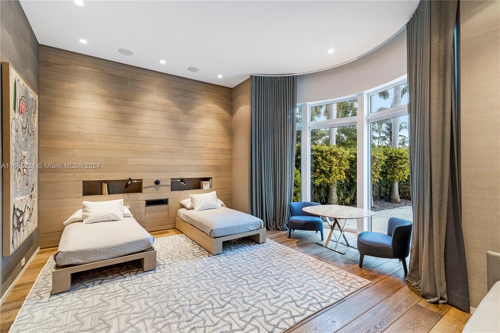 HIBISCUS ISLAND - Residential