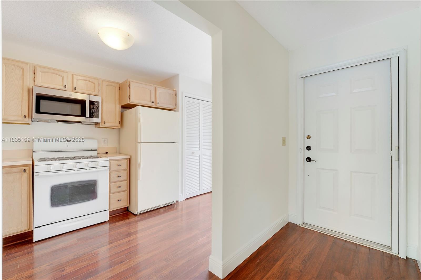 244 Pleasant Wood Dr