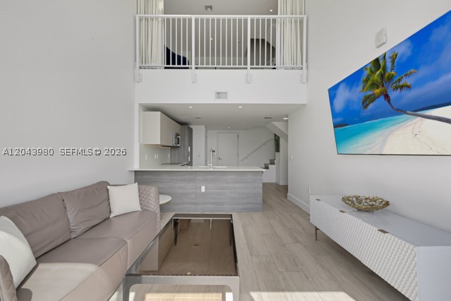 121 NE 34th St PH3206