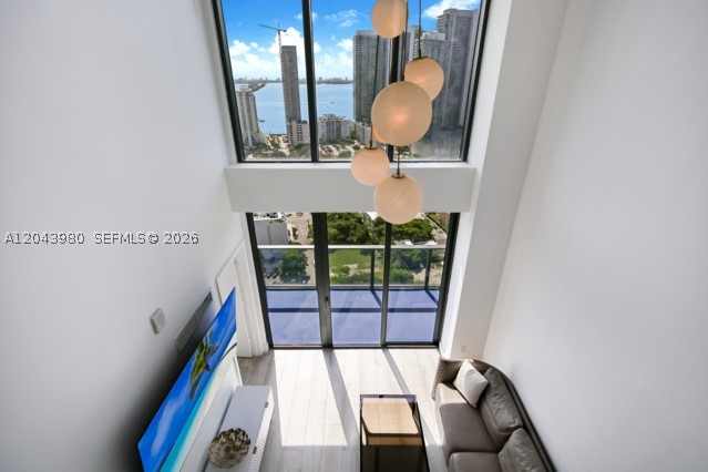 121 NE 34th St PH3206