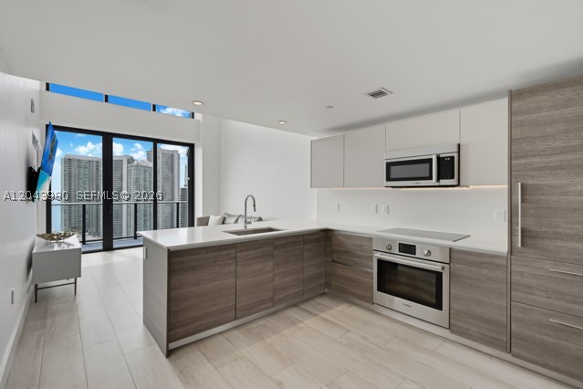 121 NE 34th St PH3206
