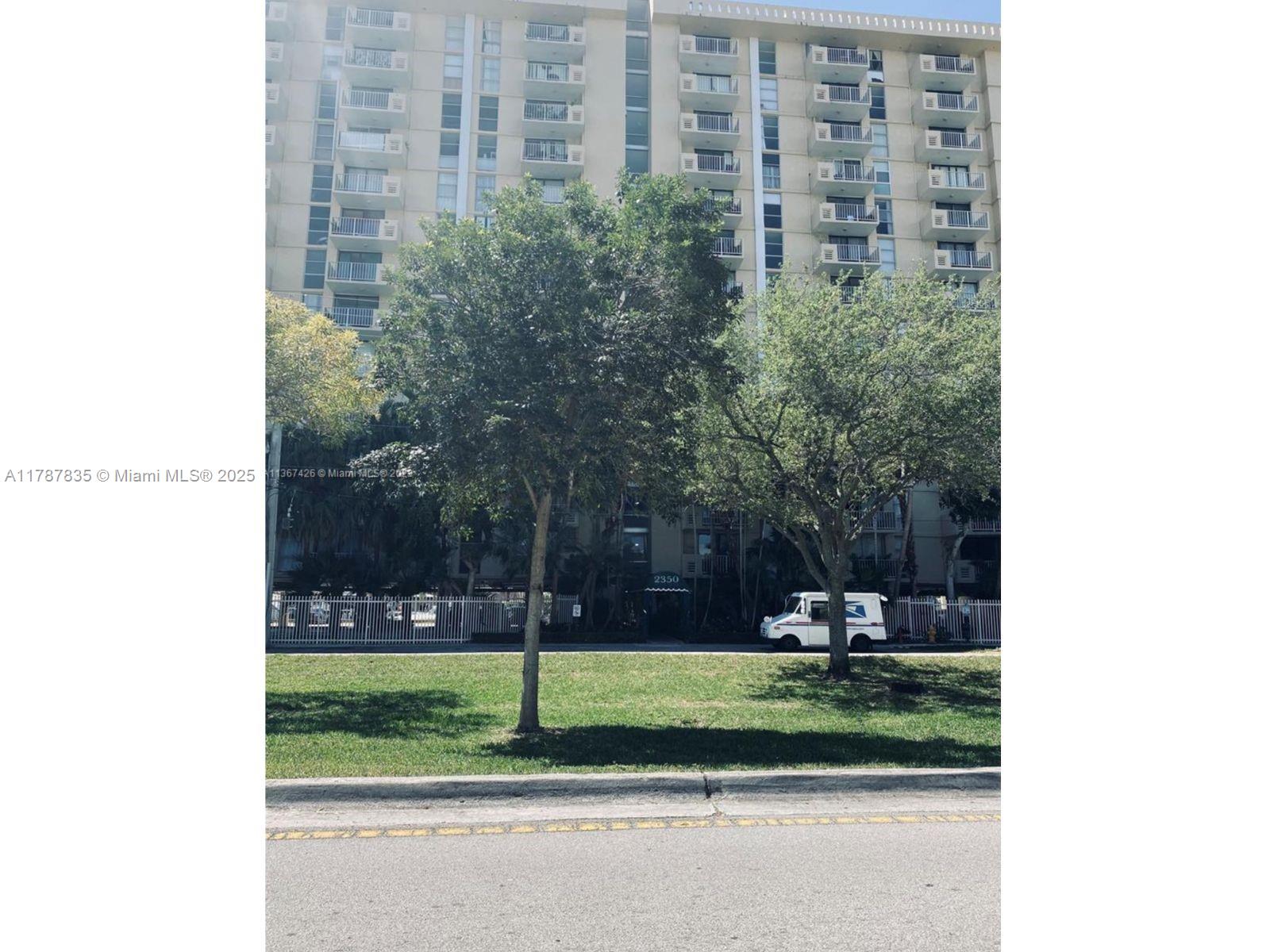 VECINO DEL MAR CONDO - Residential