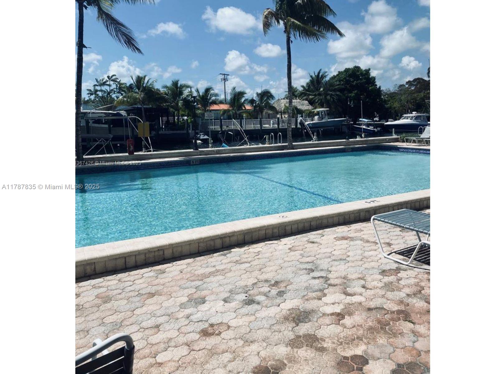 VECINO DEL MAR CONDO - Residential