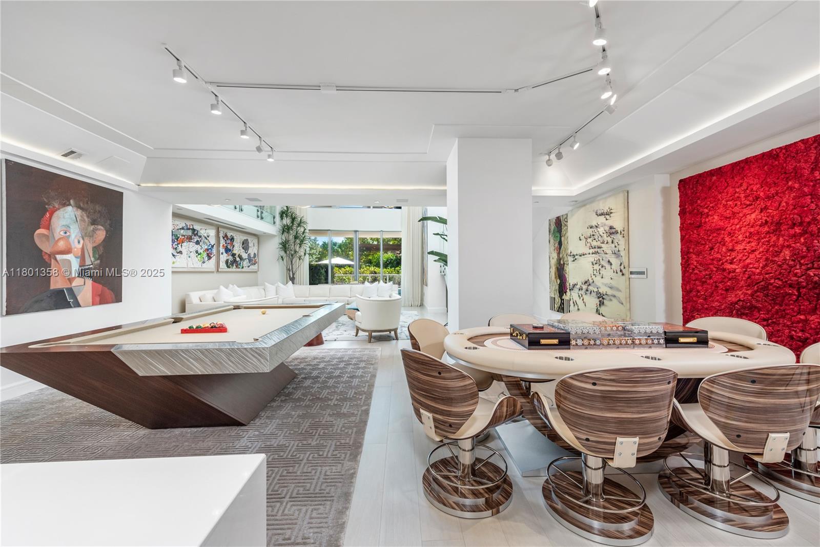 OCEAN HOUSE CONDO - Residential