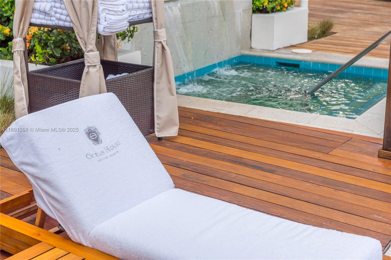 OCEAN HOUSE CONDO - Residential