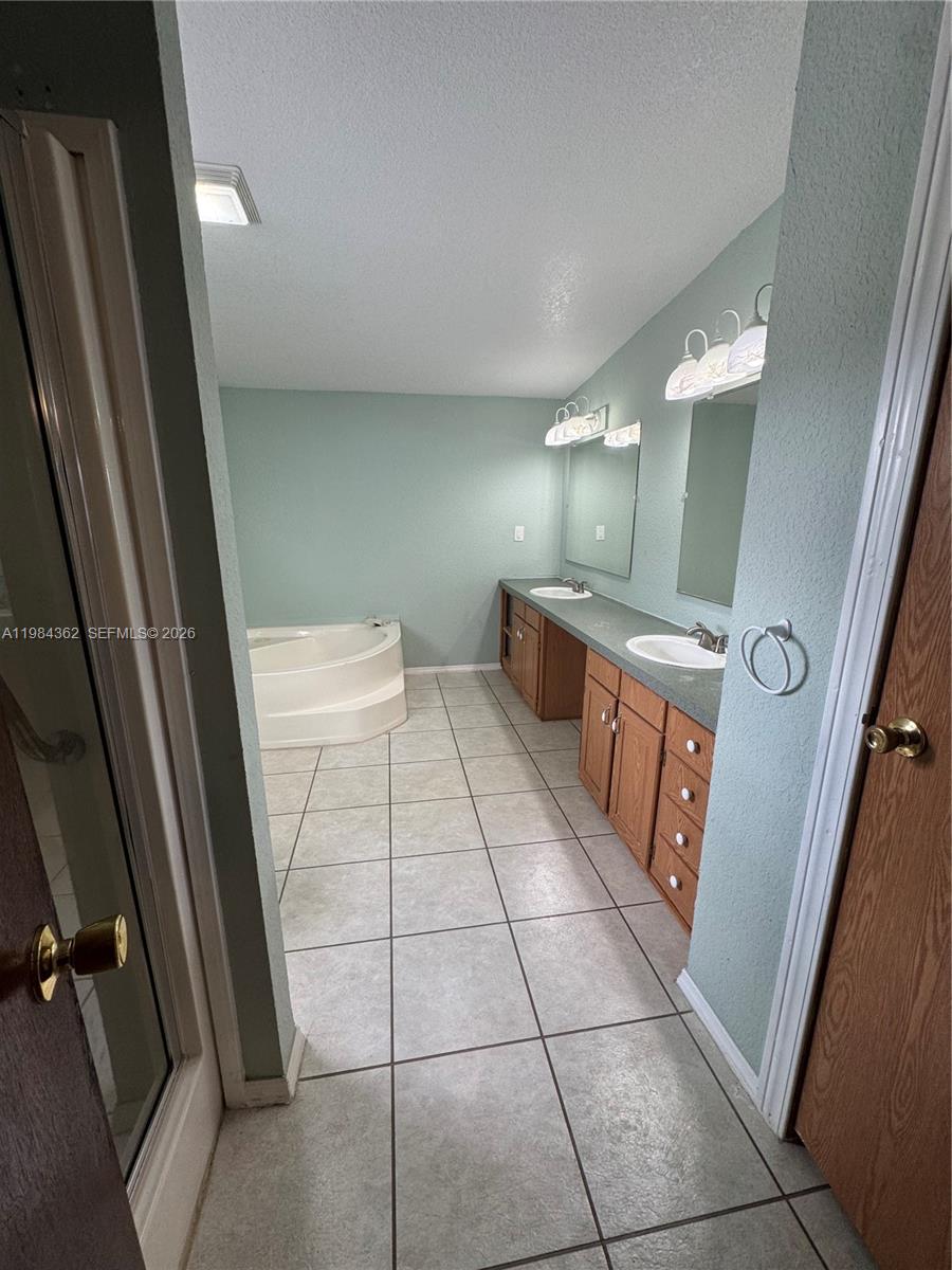 SAND RIDGE STATE - Residential