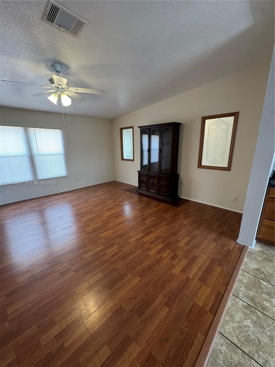 SAND RIDGE STATE - Residential