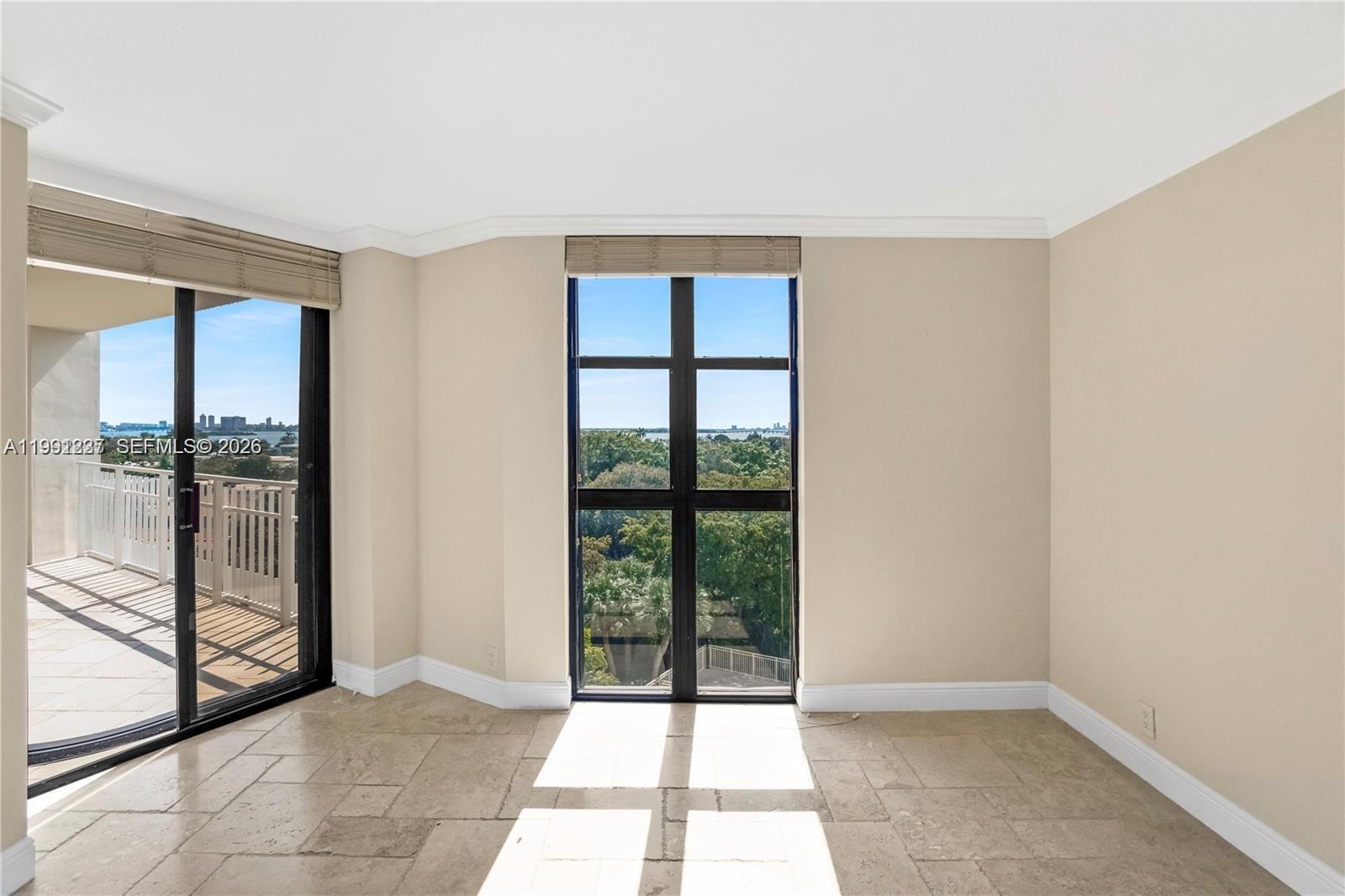 TOWERS OF QUAYSIDE CONDO - Residential Lease