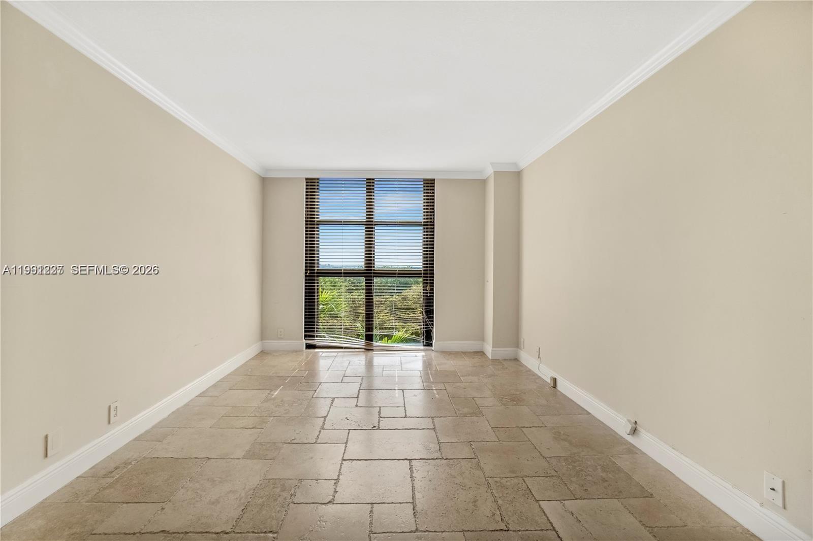 TOWERS OF QUAYSIDE CONDO - Residential Lease