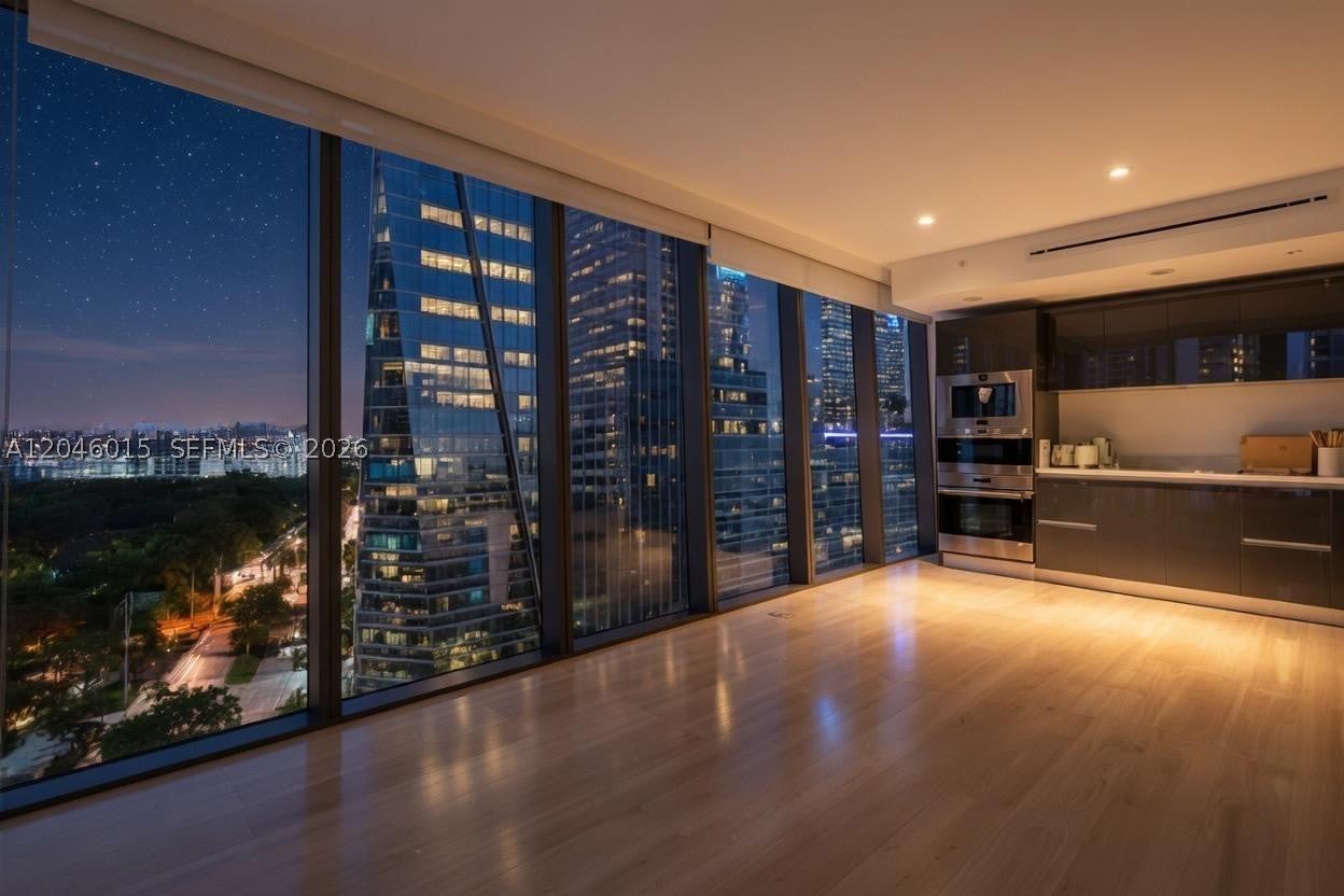 1451 Brickell Ave 1404
