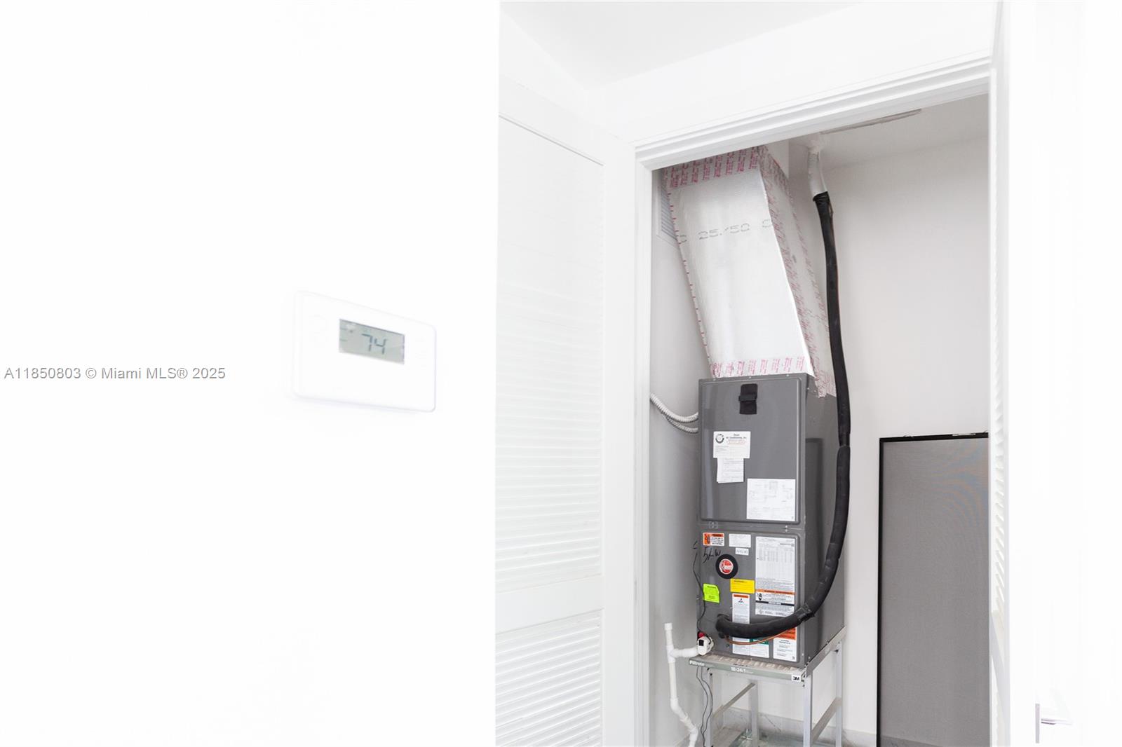 DOWNTOWN DORAL SOUTH PHAS - Residential