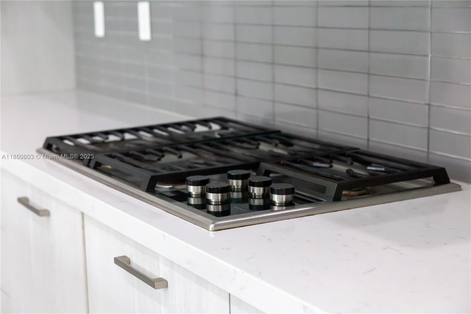 DOWNTOWN DORAL SOUTH PHAS - Residential