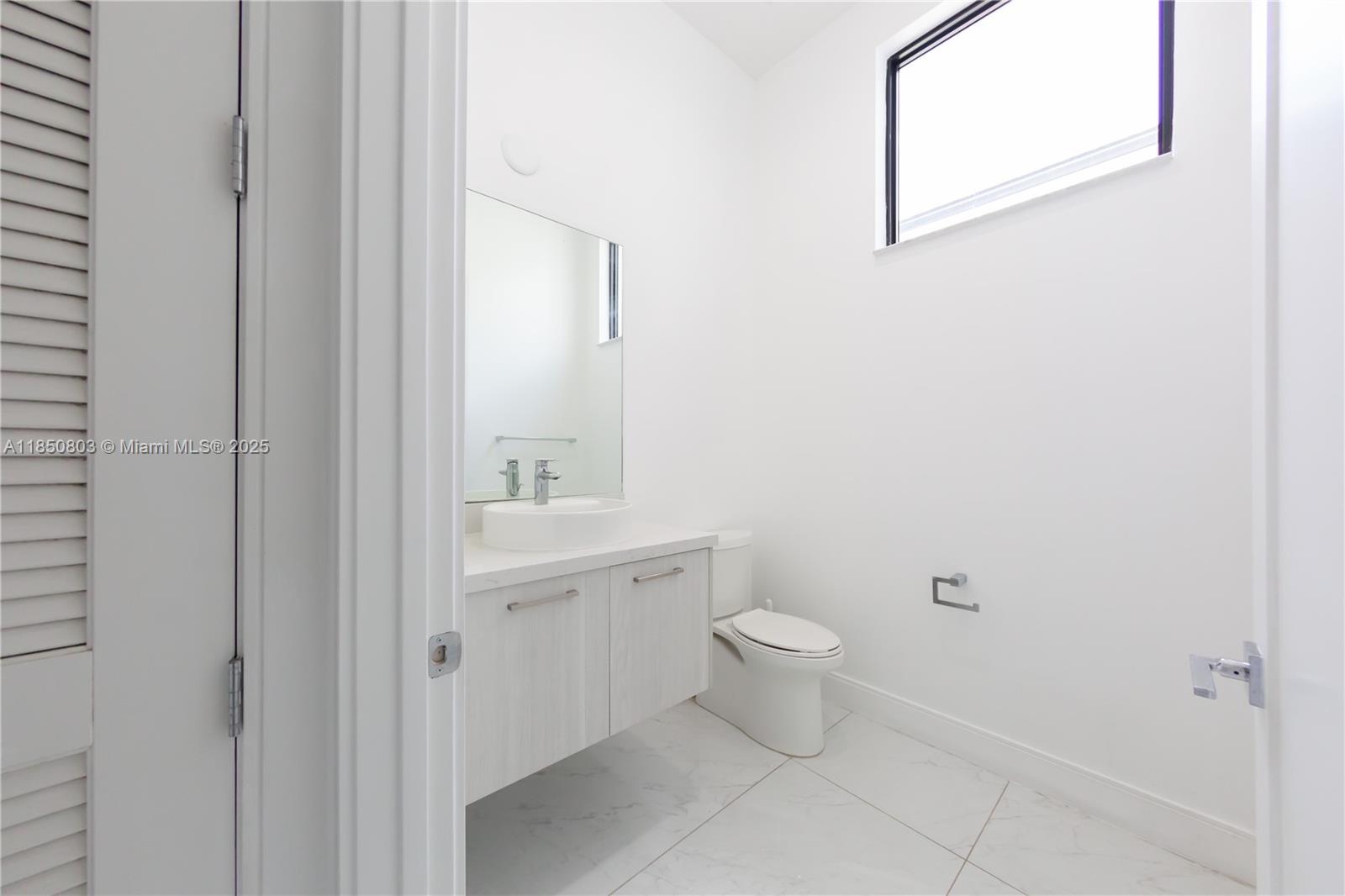 DOWNTOWN DORAL SOUTH PHAS - Residential