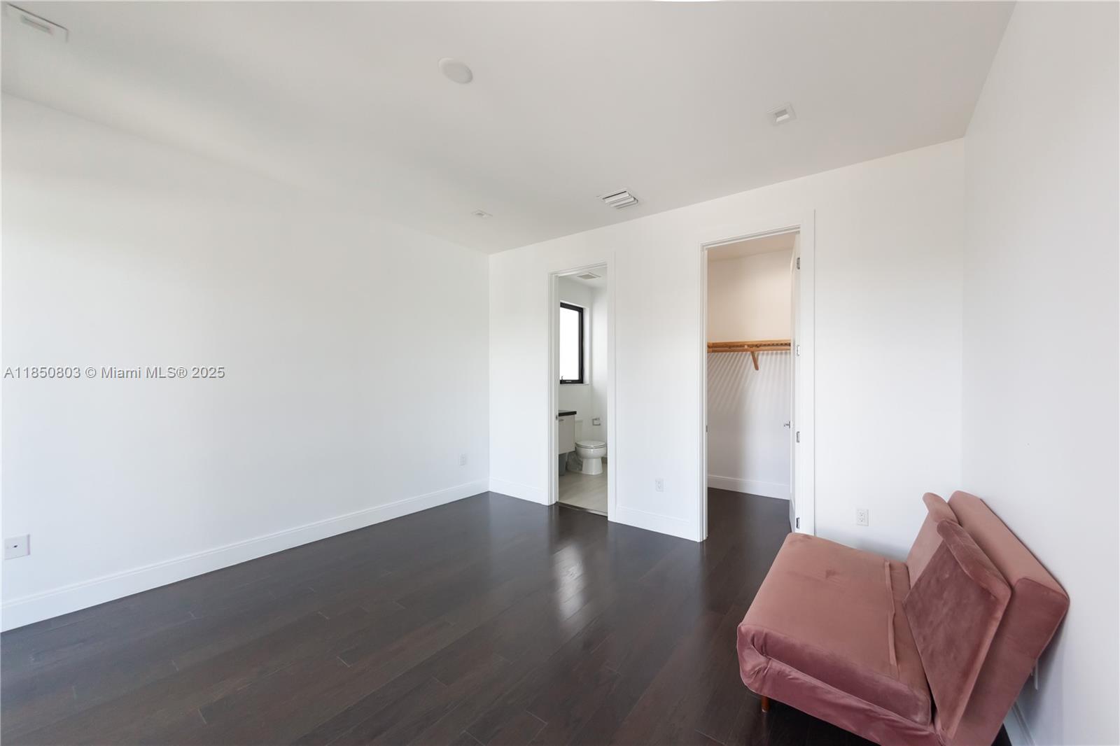 DOWNTOWN DORAL SOUTH PHAS - Residential