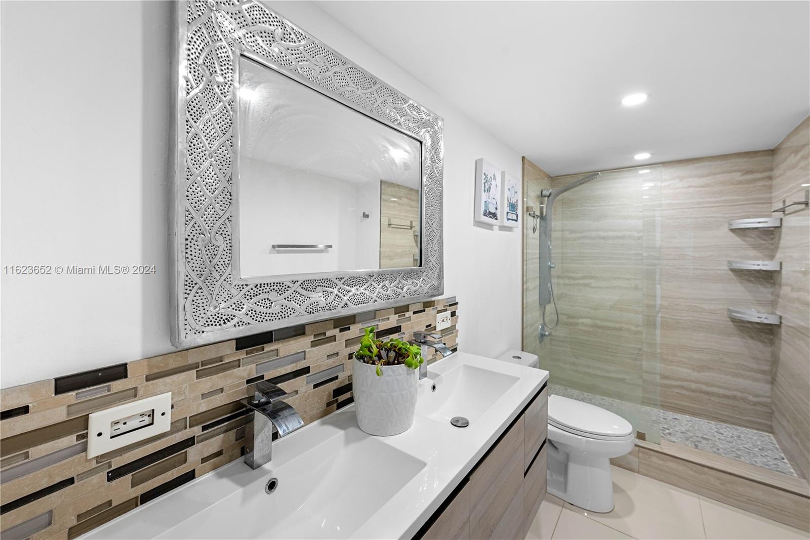 JOCKEY CLUB CONDO - Residential