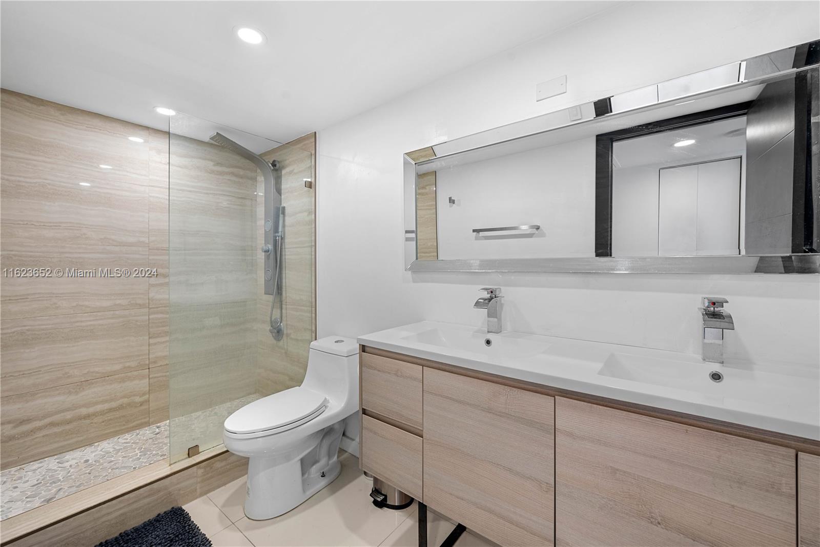 JOCKEY CLUB CONDO - Residential