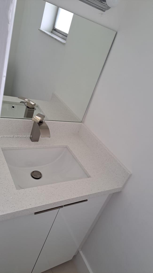 BISC LAKE GARDENS NO 2 BL - Residential Lease