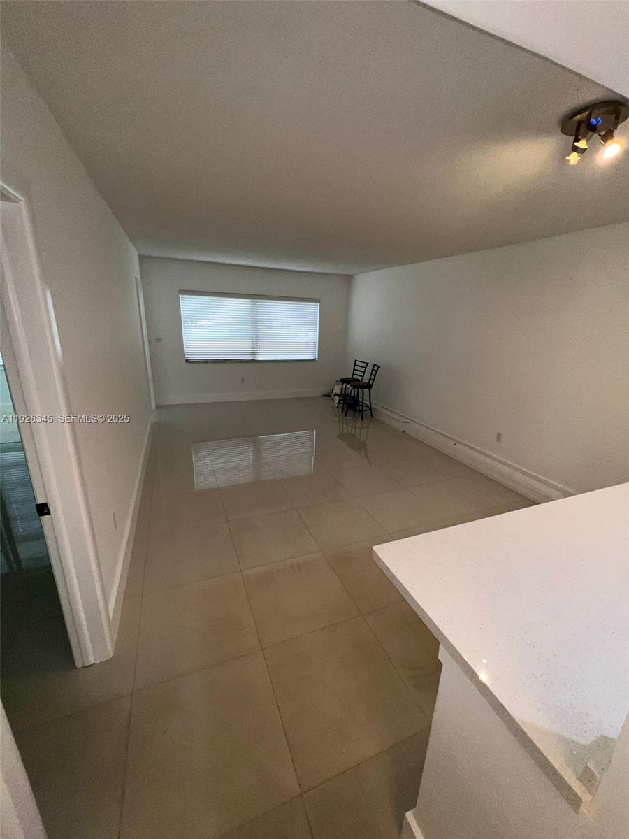 BISC LAKE GARDENS NO 2 BL - Residential Lease