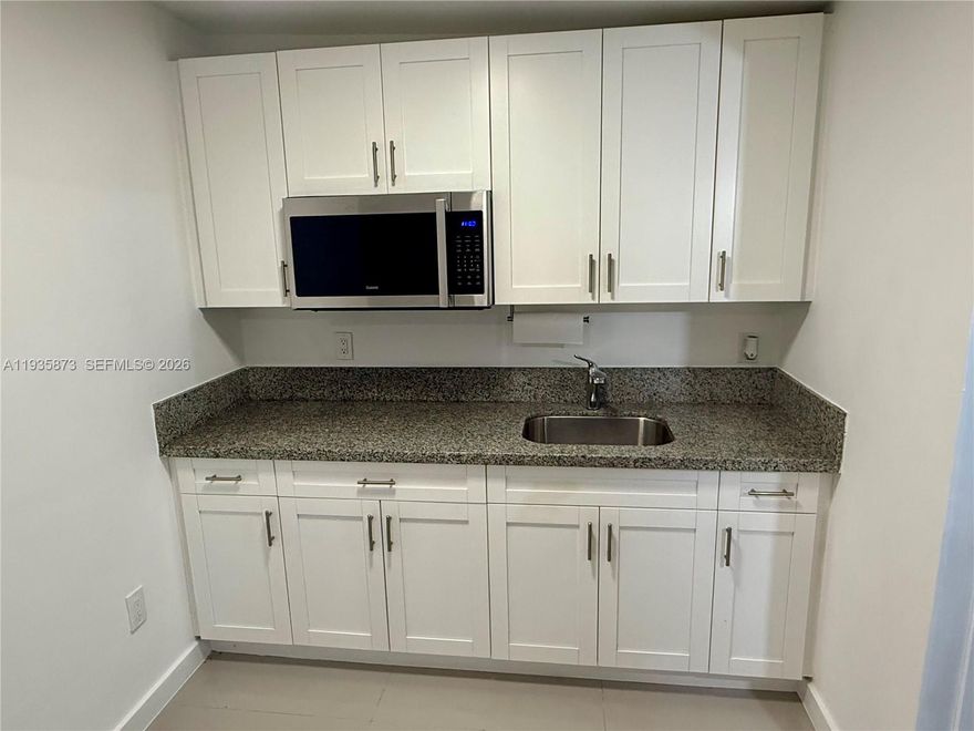 Fully remodeled efficiency located in South Miami. This unit features a private kitchenette and a modern bathroom. Clean, bright, and move-in ready. Conveniently located near shopping, dining, and major roads.