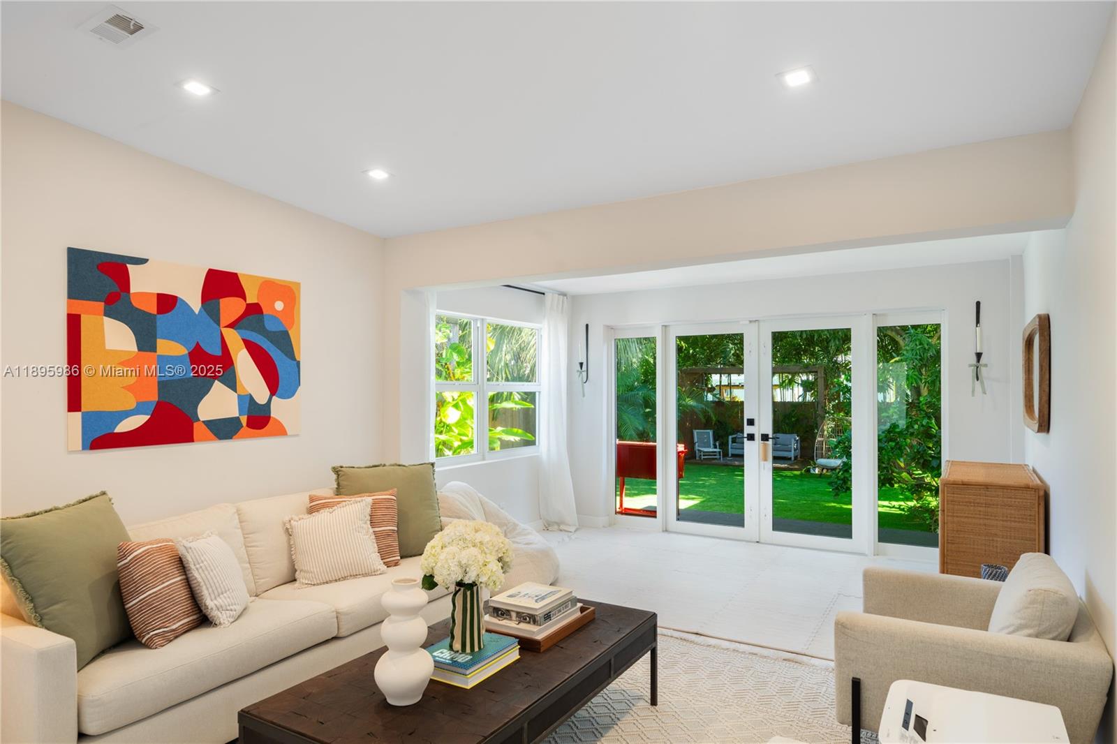 BRICKELL ESTATES - Residential