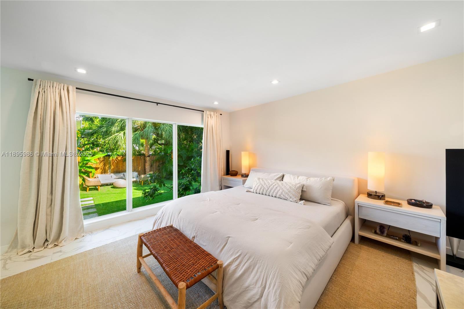 BRICKELL ESTATES - Residential