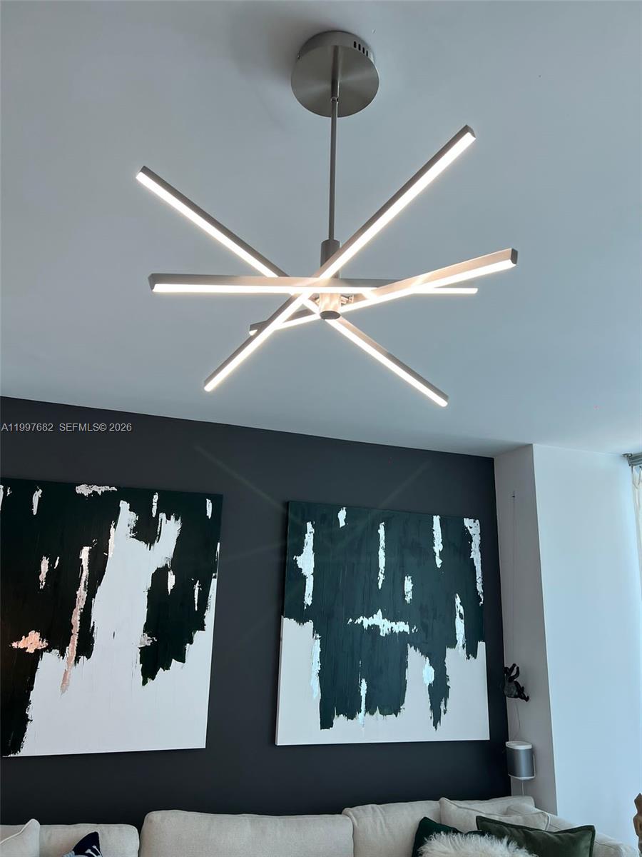 350 S Miami Ave 1809