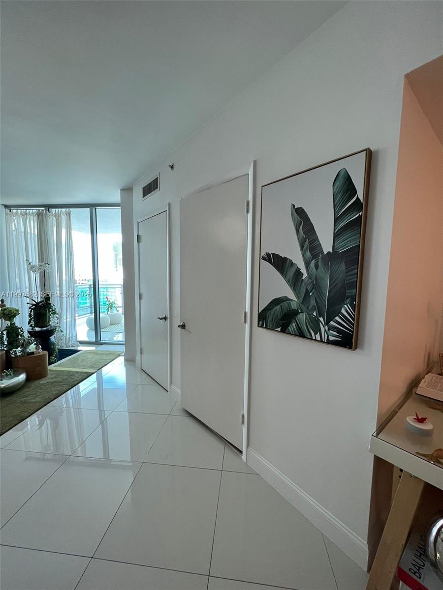 350 S Miami Ave 1809