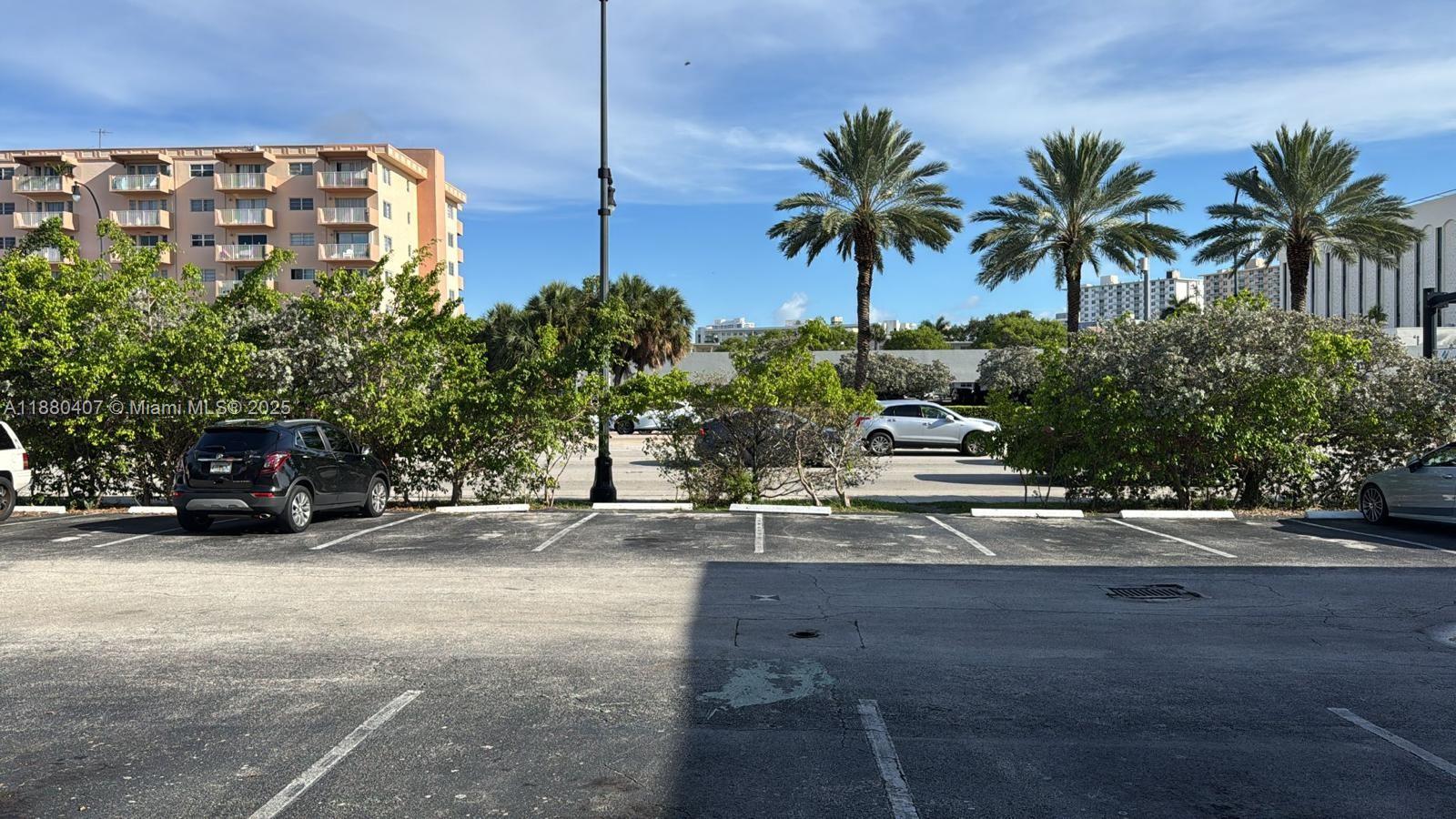 DIPLOMAT GOLF & RACQUET C - Residential Lease