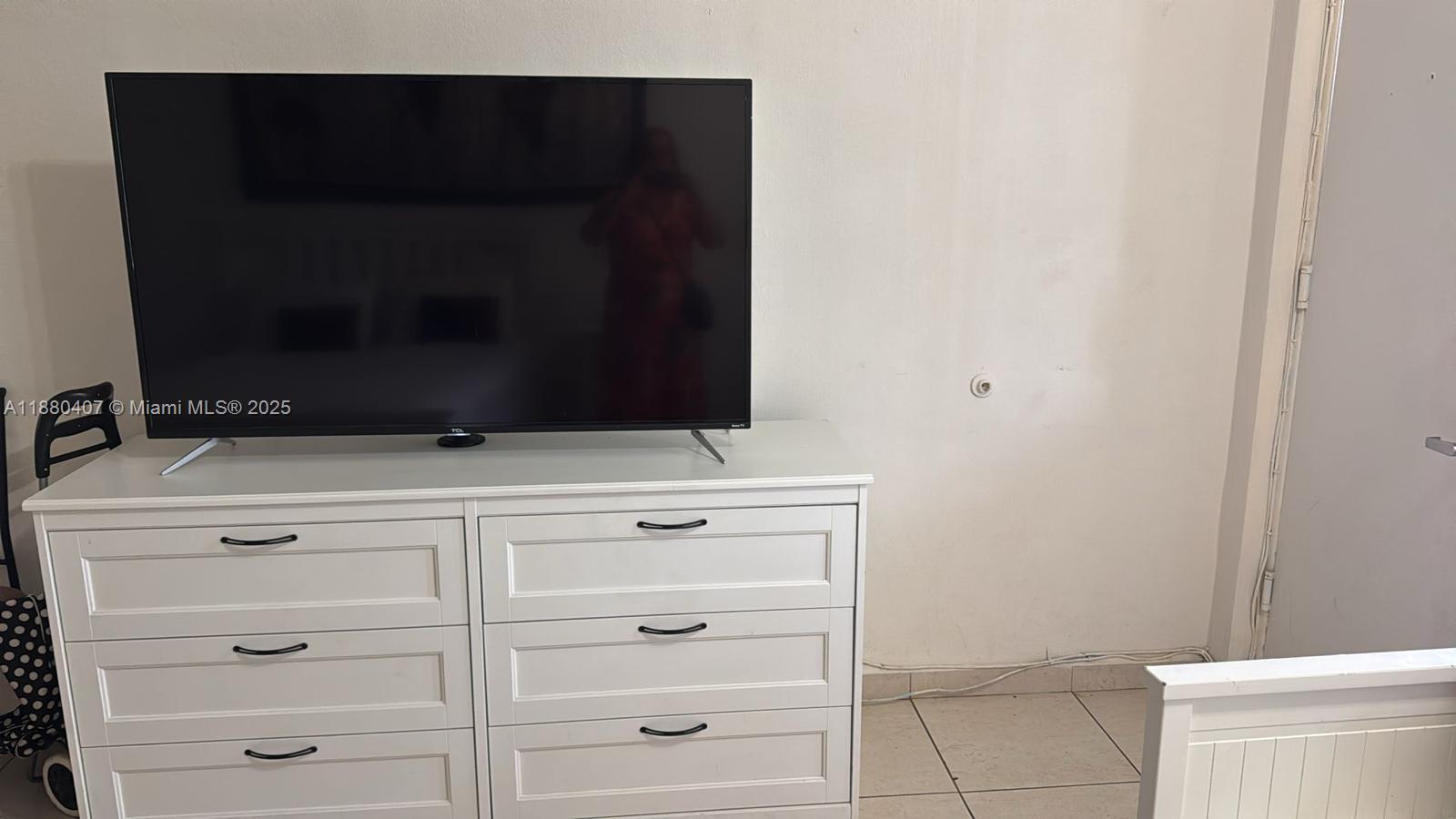 DIPLOMAT GOLF & RACQUET C - Residential Lease